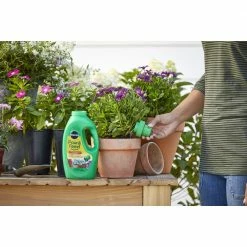 Miracle-Gro Pour & Feed Plant Food, 32 fl. oz. - 1006002 - Fertilizers 11 Miracle-Gro Pour & Feed Plant Food, 32 fl. oz. - 1006002 - Fertilizers -Farm & Ranch store 0ae848453ed1328bb1ff91e2effada29aec82a73 80360197 5