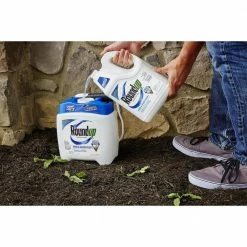 Roundup Ready-To-Use Weed & Grass Killer III Refill, 1.25 Gallons - 5003810 - Herbicides -Farm & Ranch store d3bc55f31b7bb71ea20c1e48689bf540c93b4c2c 62580513 5